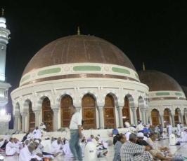 بالصور : عدسة موفد « فلسطين اليوم » تتجول في الحرم المكي بعد صلاة الفجر