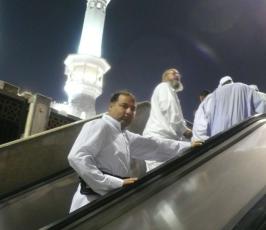 بالصور : موفد إذاعة القدس للديار الحجازية الزميل عماد نور  يواصل طريقه للخير في مكة