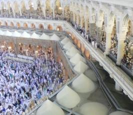 بالصور : ملايين المسلمين يصلون إلى مكة لبدء مناسك الحج لهذا العام