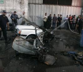 بالصور : طائرات صهيونية تقصف سيارة مدنية وسط قطاع غزة