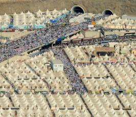 بالصور : مشاهد غير مسبوقة لمنطقة الجمرات الثلاثة في مشعر منى