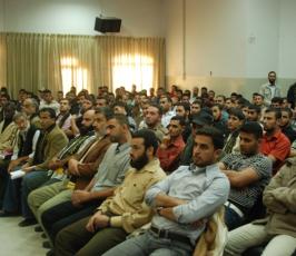بالصور :: الرابطة الاسلامية تكرم الفائزين في مسابقة الشقاقي الابداعية في غزة