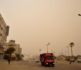 شاهد بالصور::  عواصف رملية ورياح شديدة تجتاح قطاع غزة