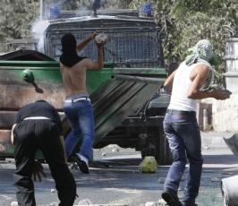 شاهد بالصور:الاشتباكات بين الفلسطينيين والاسرائليين بحى سلوان