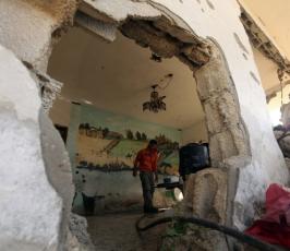 بالصور:بعد مرور عامين على حرب غزة مازال العشرات دون بيوت ولا مأوى من سكان غزة