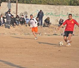 بالصور :: حركة الجهاد تقيم دوري لكرة القدم بإقليم غزة بعنوان ذكرى الحرب على غزة