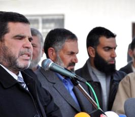 بالصور:قوى المقاومة الفلسطينية بغزة تخرج بمسيرة حاشدة ضد السلطة برام الله