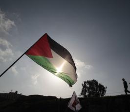 بالصور: الشرطة الإسرائلية تعتقل شبان فلسطينيين بمواجهات بالقدس المحتلة