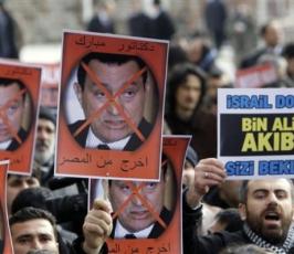 بالصور:تركيا تتضامن مع الشعب المصرى وتعلن رفضها للحكم المصرى