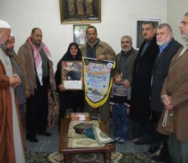 التواصل الجماهيري للجهاد يواصل زيارات بيوت الأسرى::