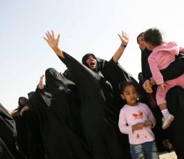 بالصور:إستمرار الإحتجاجات ضد النظام الحاكم بالبحرين