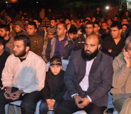 بالصور:حركة الجهاد بالوسطى تنظم عرضاً مرئياً لشهداء الحركة بالنصيرات