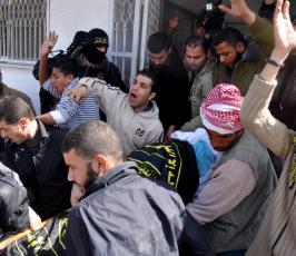 بالصور:سرايا القدس تشيع جثمان الشهيد عبدالمجيد شاهين من دير البلح