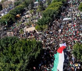 بالصور .. غزة تنتفض ضد الانقسام
