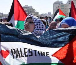 بالصور .. غزة تنتفض ضد الانقسام