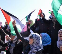 بالصور .. غزة تنتفض ضد الانقسام
