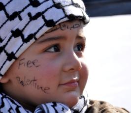بالصور .. غزة تنتفض ضد الانقسام