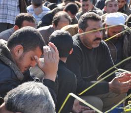 بالصور:جنازة الشهيد عدنان يوسف اشتيوي من منطقة الزيتون