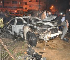 بالصور: انفجار سيارة بحى الزيتون