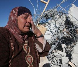 بالصور: أحداث بلدة « يطا » والتي أدت لاصابة 12 مواطن 
