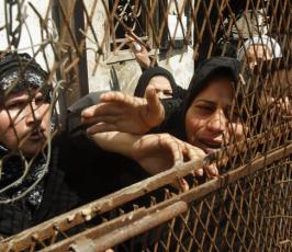بالصور: سرايا القدس وجماهير غفيرة تشيع جثمان الشهيد محمد معمر  بخانيونس