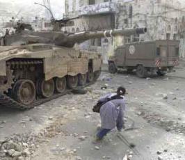 شاهد بالصور: تحدي شيوخ وشباب ونساء فلسطين للجيش الصهيونى