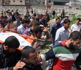 بالصور: تشييع جثمان الشهيد محمود المناصرة من مدينة غزة