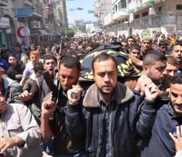 بالصور: جماهير خفيرة تشيع ثلة من شهداء العدوان الإسرائيلى على قطاع غزة