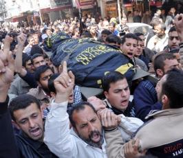 بالصور: جماهير خفيرة تشيع ثلة من شهداء العدوان الإسرائيلى على قطاع غزة