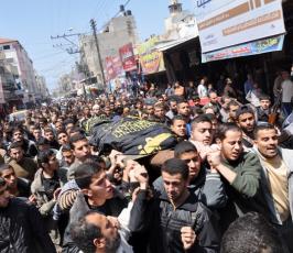 بالصور: جماهير خفيرة تشيع ثلة من شهداء العدوان الإسرائيلى على قطاع غزة