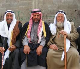 بالصور:: لجنة التواصل الجماهيري للجهاد تتمكن من رأب الصدع بين أفراد عائلة غزية