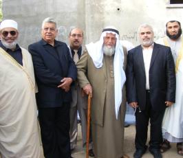 بالصور:: لجنة التواصل الجماهيري للجهاد تتمكن من رأب الصدع بين أفراد عائلة غزية