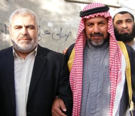 بالصور:: لجنة التواصل الجماهيري للجهاد تتمكن من رأب الصدع بين أفراد عائلة غزية