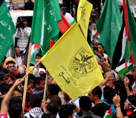 بالصور: مسيرات تجوب شوارع غزة فرحاً بالمصالحة الفلسطينية