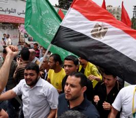 بالصور: مسيرات تجوب شوارع غزة فرحاً بالمصالحة الفلسطينية