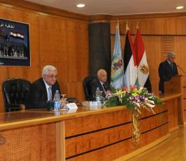 بالصور.. احتفال الفصائل باتفاق المصالحة بالقاهرة