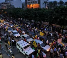 بالصور: الإستمرار بالأحتفالات بشوارع غزة فرحأً وإبتهاجاً على توقيع ورقة المصالحة
