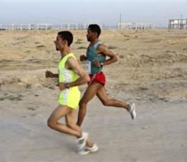 بالصور:: الوكالة تنظم ماراثون الجري في قطاع غزة