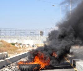 بالصور: عدسة فلسطين اليوم شهدت الإشتباكات على معبر بيت حانون