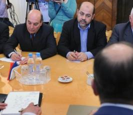 بالصور: إجتماع فصائلى مع وزير الخارجية الروسى لدعم الإتفاق على المصالحة