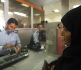 بالصور: المسافرون عبر  معبر رفح بعد تشغيله بشكل دائم