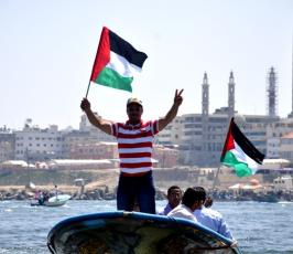 بالصور: إستعدادات الغزيين لإستقبال إسطول الحرية 2 فى ذكرى مرمرة 1