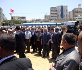 بالصور:: هنية يفتتح منصب تذكاري لشهداء أسطول الحرية في ميناء غزة