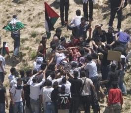 بالصور: شهداء وجرحى بإشتباكات بمجدل شمس بمسيرات العودة