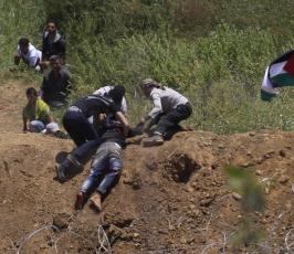 بالصور: شهداء وجرحى بإشتباكات بمجدل شمس بمسيرات العودة