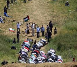 بالصور: شهداء وجرحى بإشتباكات بمجدل شمس بمسيرات العودة