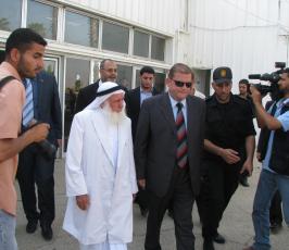 وفد من جماعة الإخوان المسلمين يصل غزة للتعزية بوفاة المجاهد محمد شمعة