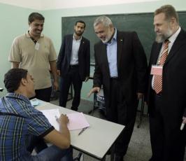 بالصور: لقطات من اليوم الأول لإمتحانات الثانوية العامة