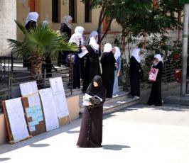 بالصور: لقطات من اليوم الأول لإمتحانات الثانوية العامة