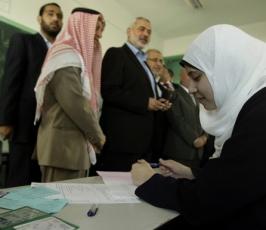 بالصور: لقطات من اليوم الأول لإمتحانات الثانوية العامة